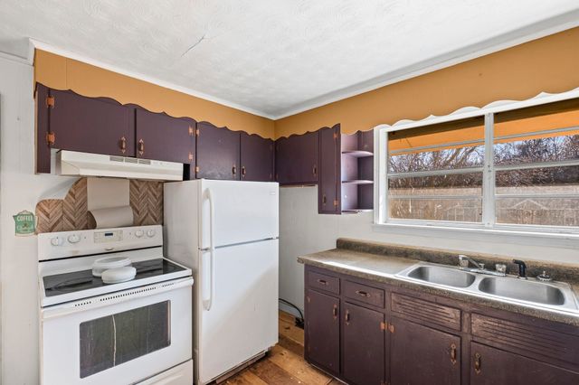 716 KELLUM LN, Burlison, TN 38015