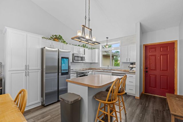 9243 Goodrich Drive, Monticello, MN 55362