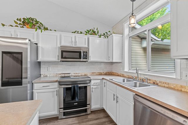 9243 Goodrich Drive, Monticello, MN 55362