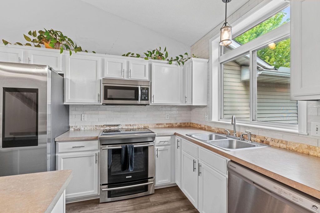 9243 Goodrich Drive, Monticello, MN 55362 — photo 5