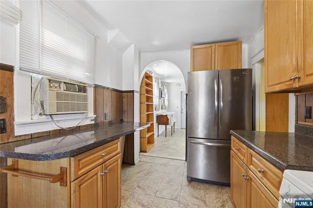 185 Park Avenue, Passaic, NJ 07055
