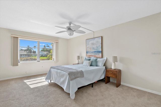 4852 INDEPENDENCE DRIVE, Bradenton, FL 34210