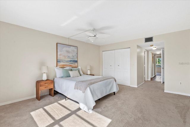 4852 INDEPENDENCE DRIVE, Bradenton, FL 34210