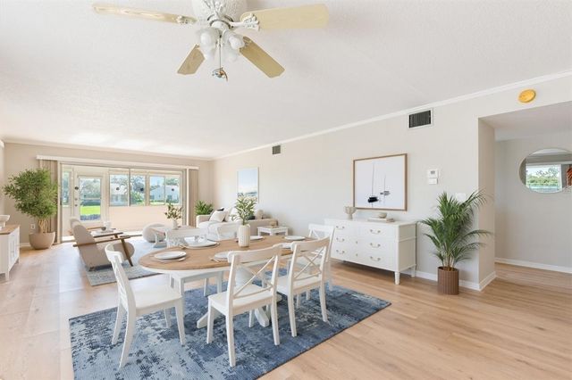 4852 INDEPENDENCE DRIVE, Bradenton, FL 34210