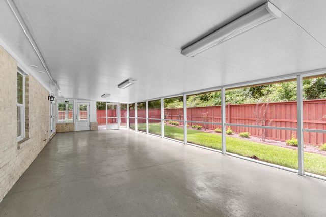 343 Oaklake Lane, Niceville, FL 32578