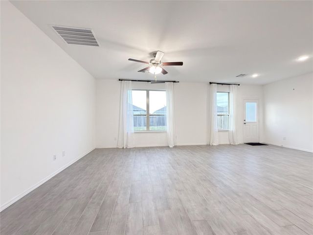 9662 Caney Trails Road, Conroe, TX 77303