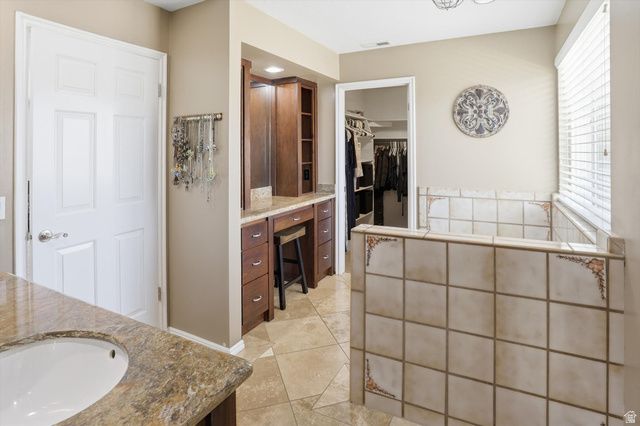 5554 S WHITE SPRINGS DR, Murray, UT 84123