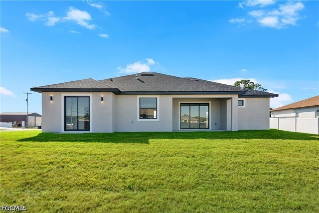 1142 Edelweiss ST E, Lehigh Acres, FL 33974