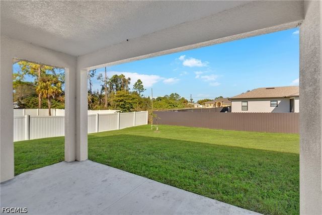 1142 Edelweiss ST E, Lehigh Acres, FL 33974