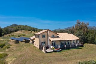 1106 Bel Arbres Dr, Redwood Valley, CA 95470