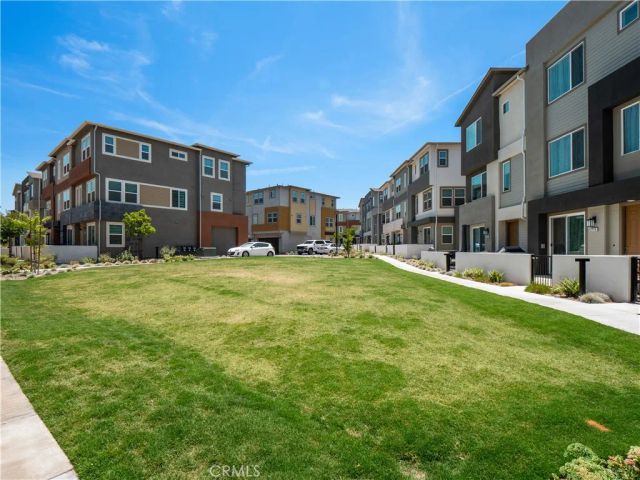 27148 Valley Oak Place, Valencia, CA 91381