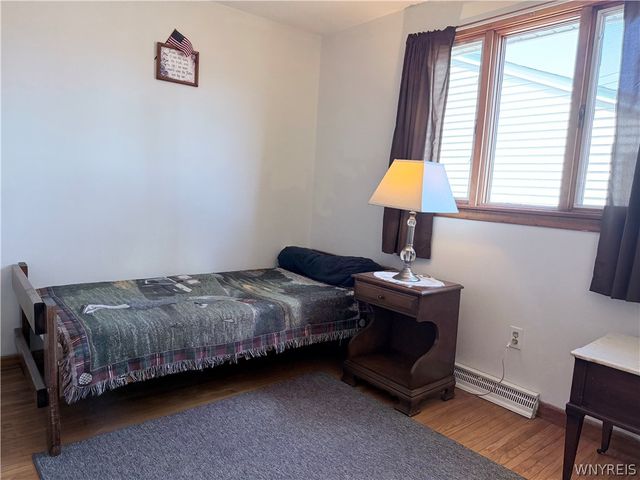 4815 Morgan Pkwy Parkway, Hamburg, NY 14075