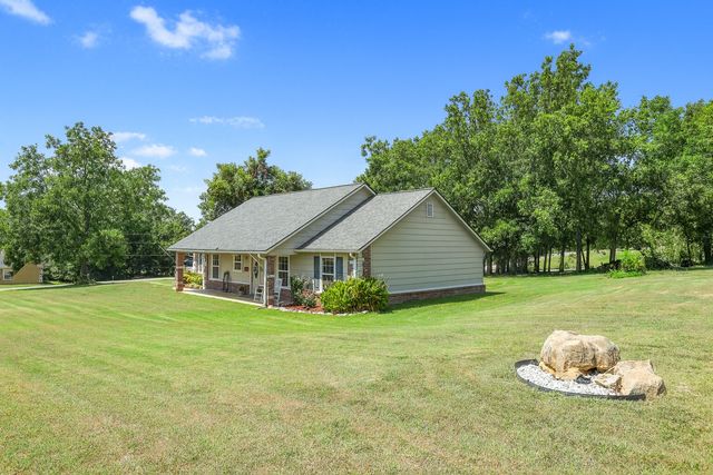 21599 S Sunny Lake Road, Claremore, OK 74019