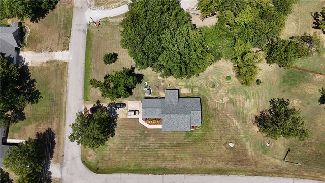 21599 S Sunny Lake Road, Claremore, OK 74019