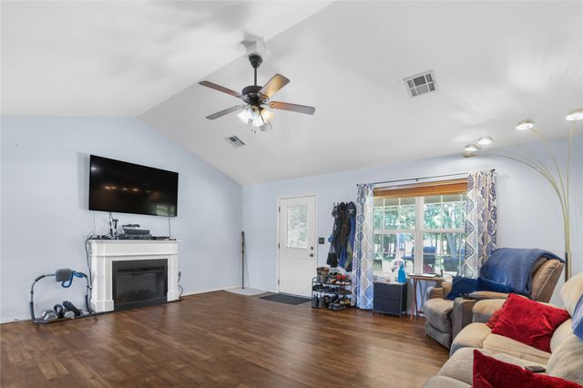 21599 S Sunny Lake Road, Claremore, OK 74019