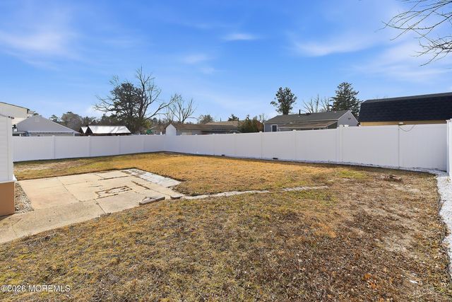 23 Bucknell Drive, Toms River, NJ 08757