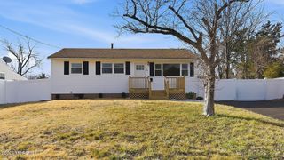 23 Bucknell Drive, Toms River, NJ 08757