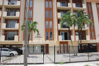 1075 W 68th St 110, Hialeah, FL 33014