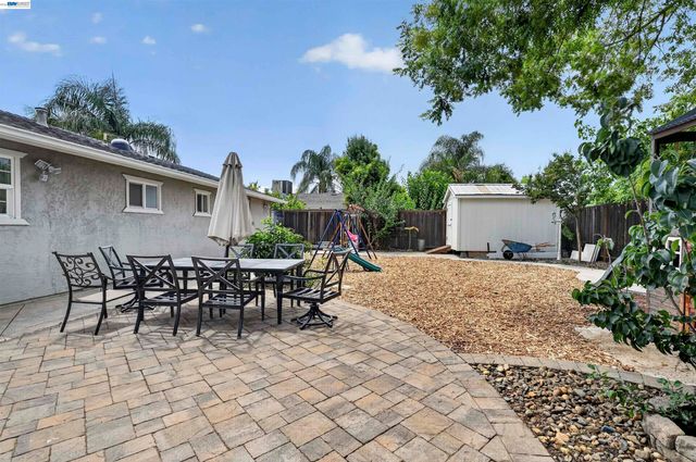 1249 Duffy Way, Brentwood, CA 94513