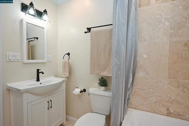 1035 Palm Ave, Martinez, CA 94553