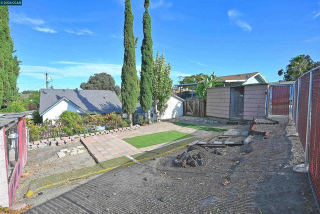 1035 Palm Ave, Martinez, CA 94553