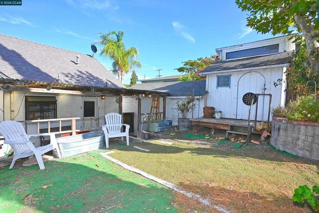 1035 Palm Ave, Martinez, CA 94553
