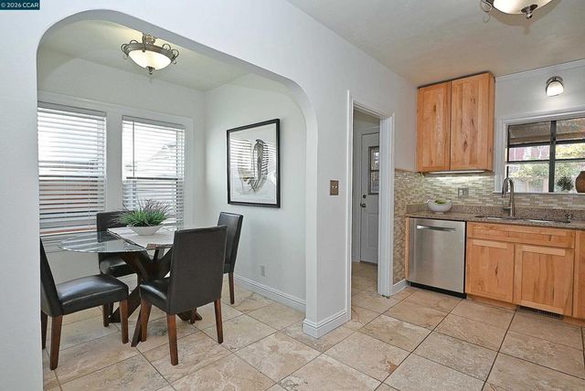 1035 Palm Ave, Martinez, CA 94553