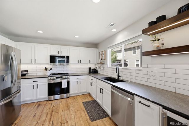 16013 E Nichols Place, Englewood, CO 80112