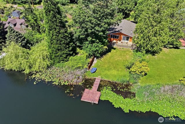 5620 Halls Lake Way, Lynnwood, WA 98036