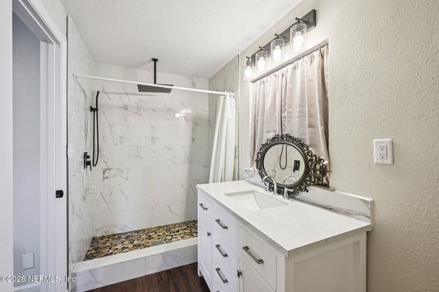 6471 KINLOCK Drive, Jacksonville, FL 32219