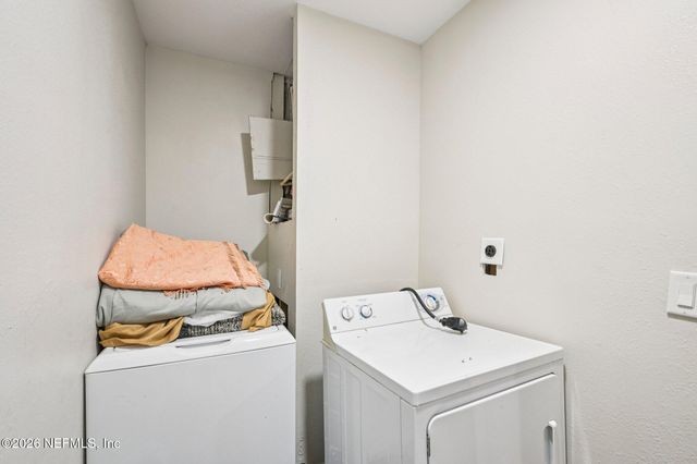 6471 KINLOCK Drive, Jacksonville, FL 32219