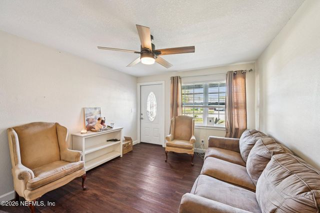 6471 KINLOCK Drive, Jacksonville, FL 32219