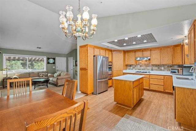 1585 Linnet, Wrightwood, CA 92397