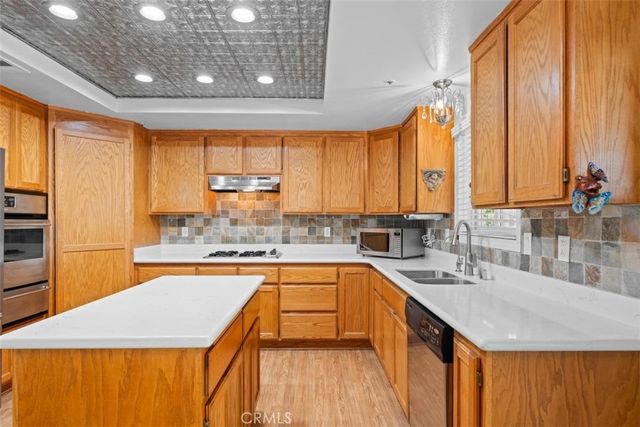 1585 Linnet, Wrightwood, CA 92397