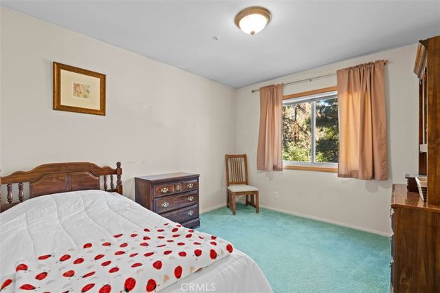 1585 Linnet, Wrightwood, CA 92397