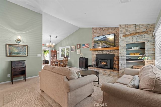 1585 Linnet, Wrightwood, CA 92397