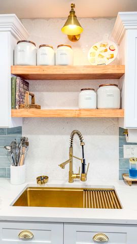 250 W Parliament Place 301, Mount Prospect, IL 60056