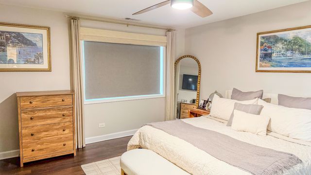 250 W Parliament Place 301, Mount Prospect, IL 60056