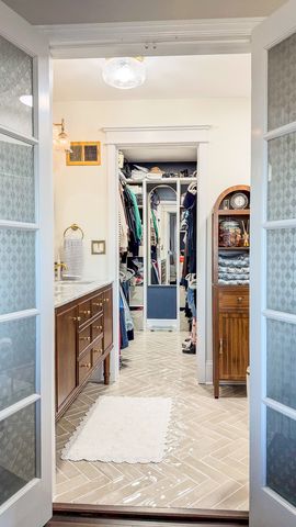 250 W Parliament Place 301, Mount Prospect, IL 60056