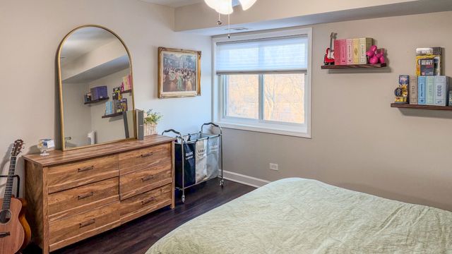 250 W Parliament Place 301, Mount Prospect, IL 60056