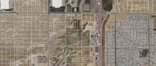 2701 W Avenue H-8, Lancaster, CA 93536