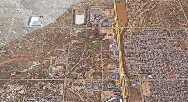 2701 W Avenue H-8, Lancaster, CA 93536