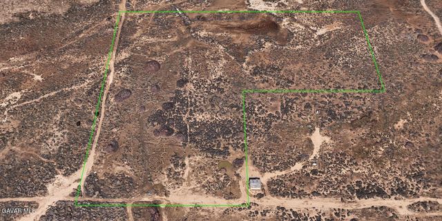 2701 W Avenue H-8, Lancaster, CA 93536