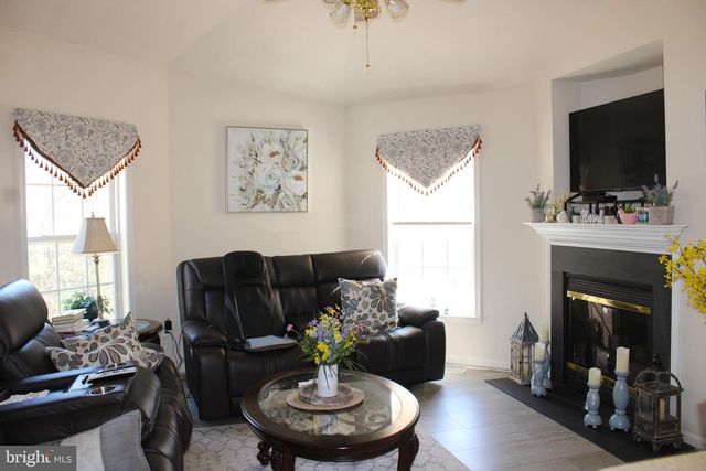 4346 MOUNTAIN RD, Pasadena, MD 21122