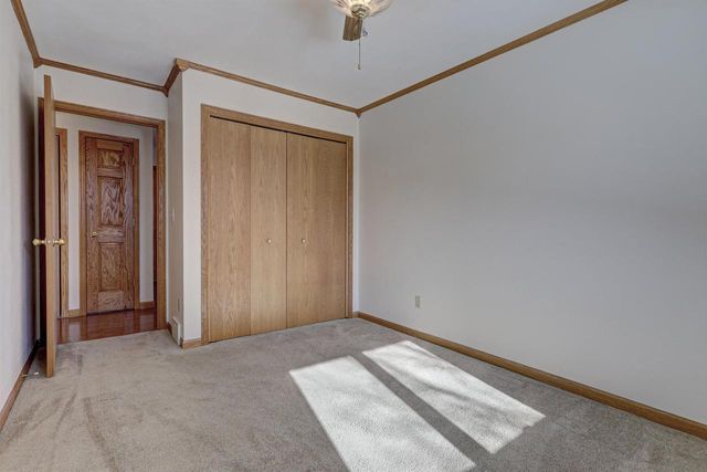 311 PARKVIEW LANE, Kimberly, WI 54136