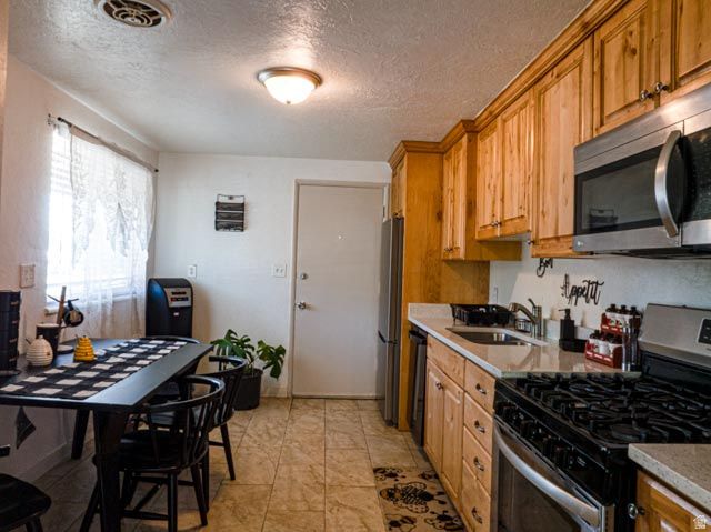 772 N LIBERTY AVE, Ogden, UT 84404
