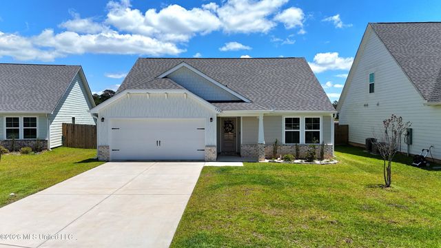 3220 Smugglers Cove, Ocean Springs, MS 39564