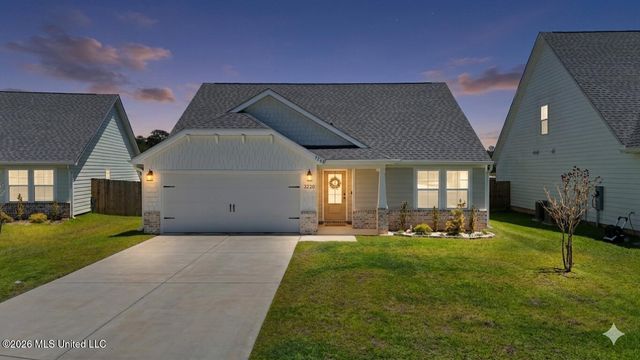 3220 Smugglers Cove, Ocean Springs, MS 39564