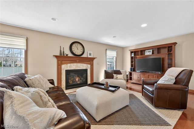 5503 Pheasants Walk Drive, North Olmsted, OH 44070