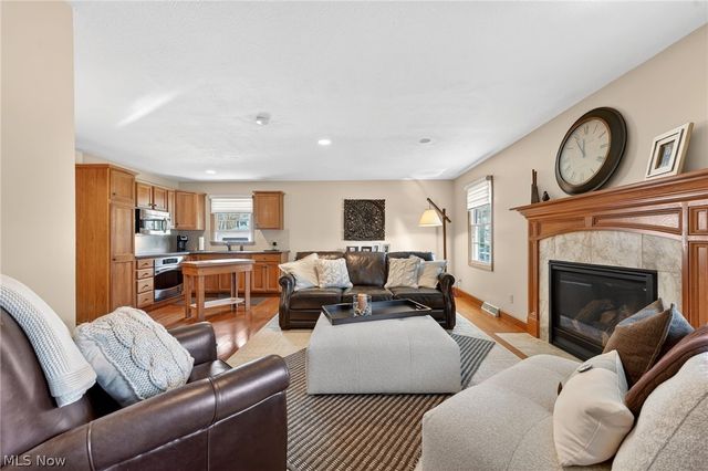 5503 Pheasants Walk Drive, North Olmsted, OH 44070